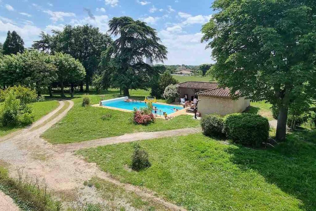 Chateau D'Issandou Golfech Exterior photo