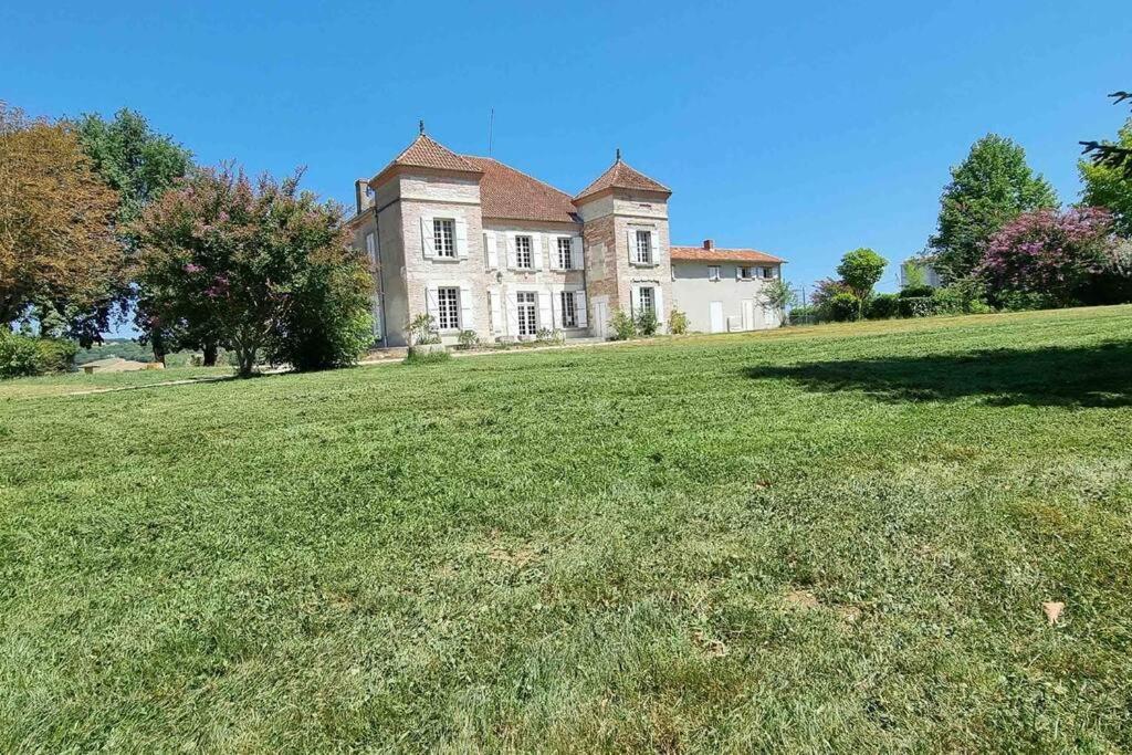Chateau D'Issandou Golfech Exterior photo