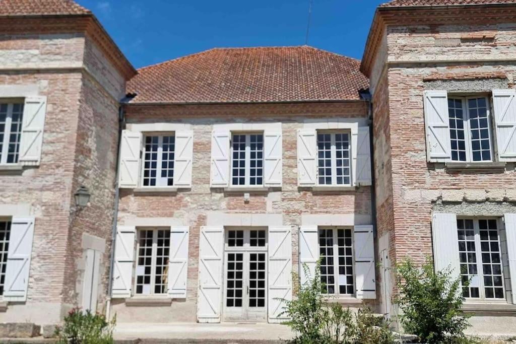 Chateau D'Issandou Golfech Exterior photo