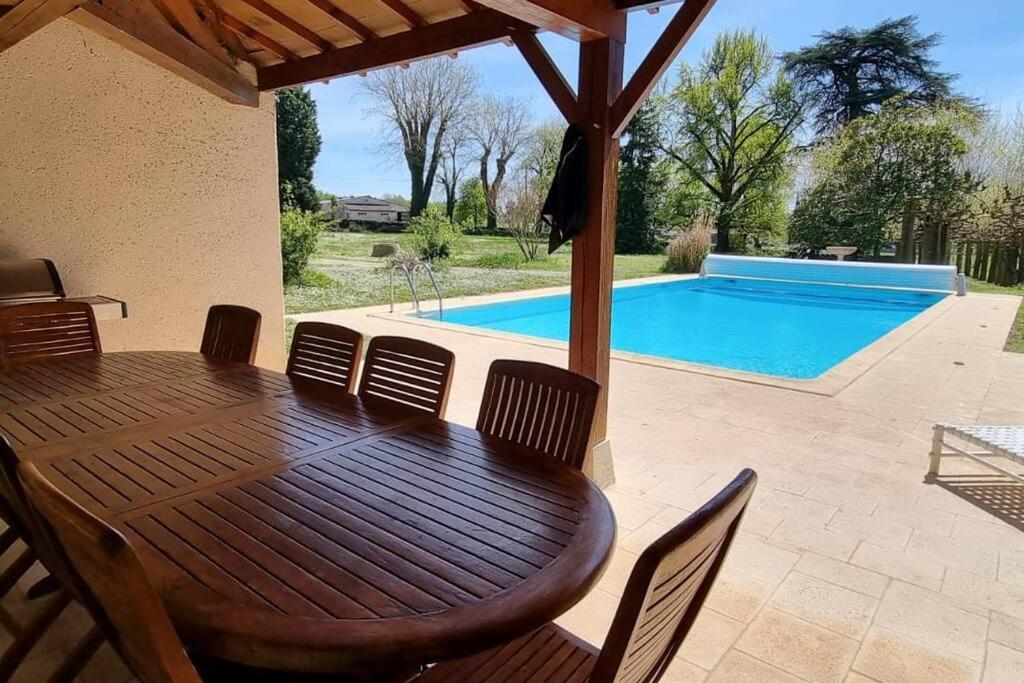 Chateau D'Issandou Golfech Exterior photo
